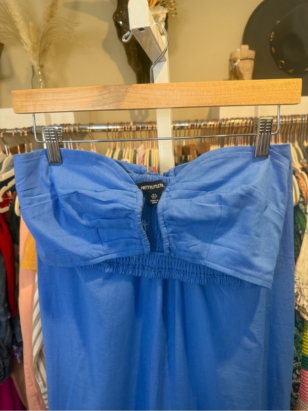 PrettyLittleThing Blue Bandeau Top & Maxi Skirt Set - Picture 3 of 9